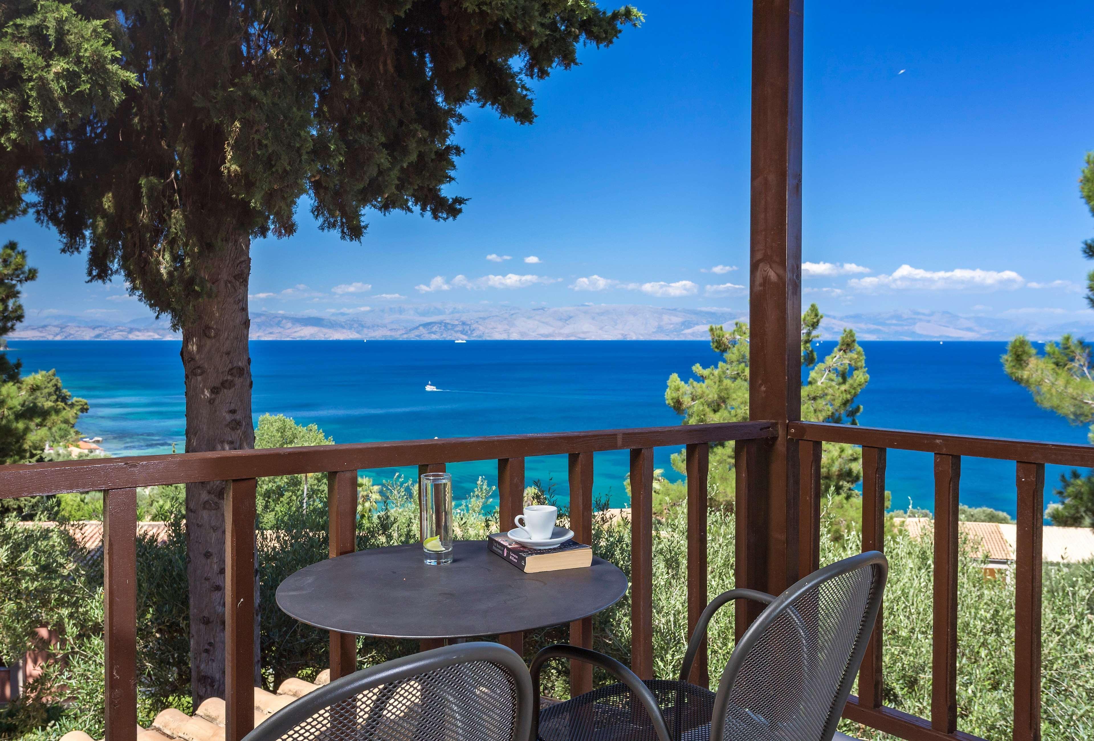 Aeolos Beach Resort Gastouri  Exteriör bild