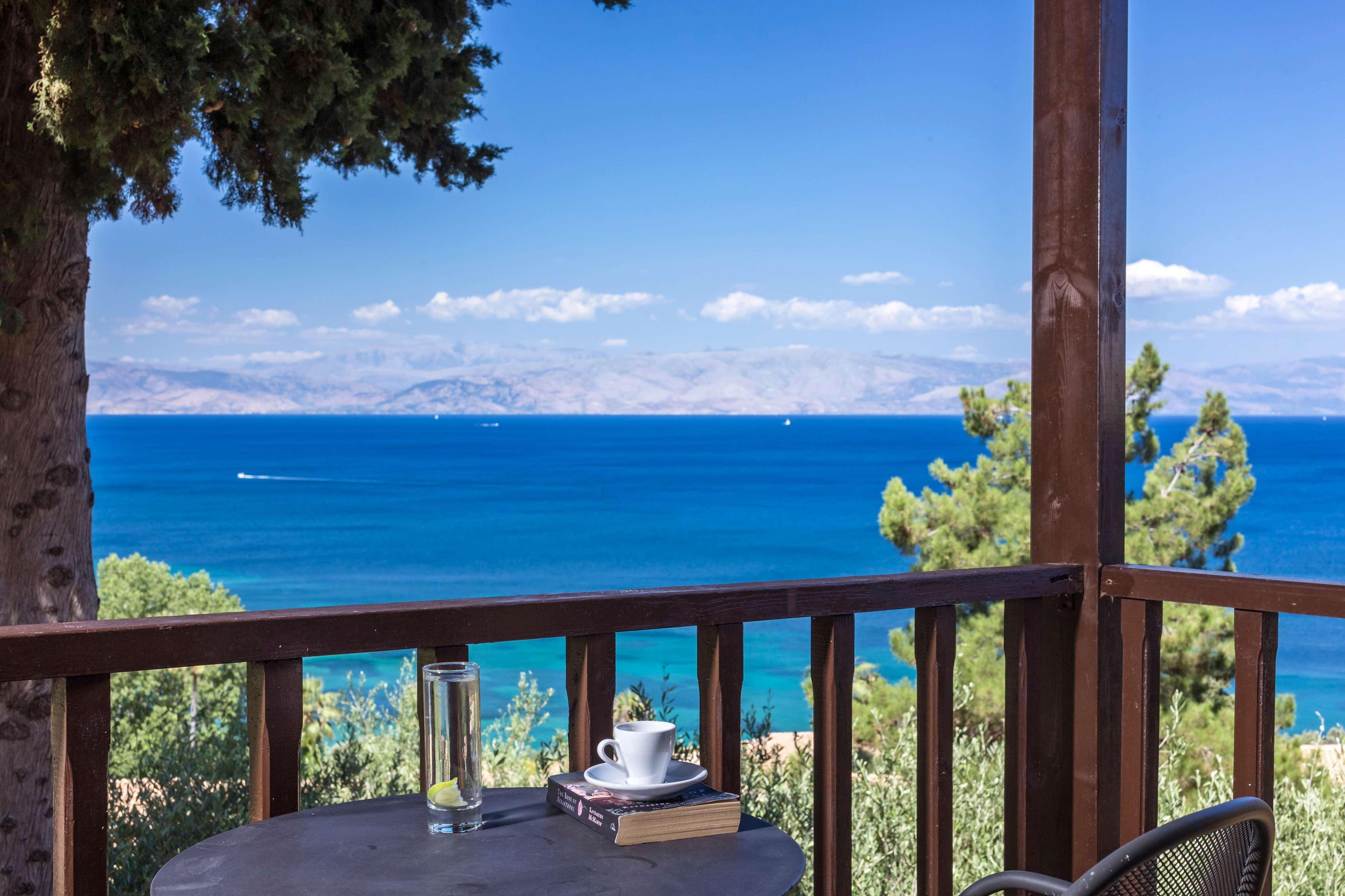 Aeolos Beach Resort Gastouri  Exteriör bild