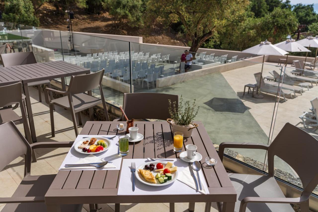 Aeolos Beach Resort Gastouri  Exteriör bild
